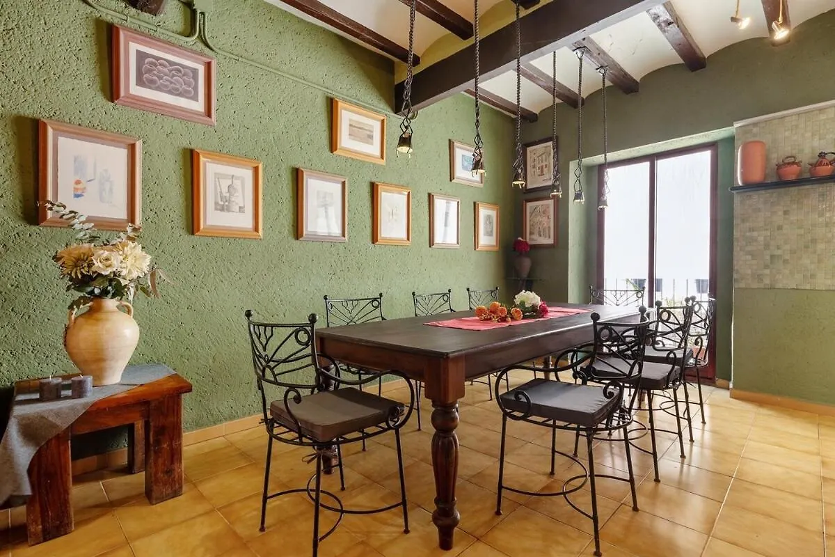 Unik Vacation Arc De Sant Bernat Apartment Tarragona
